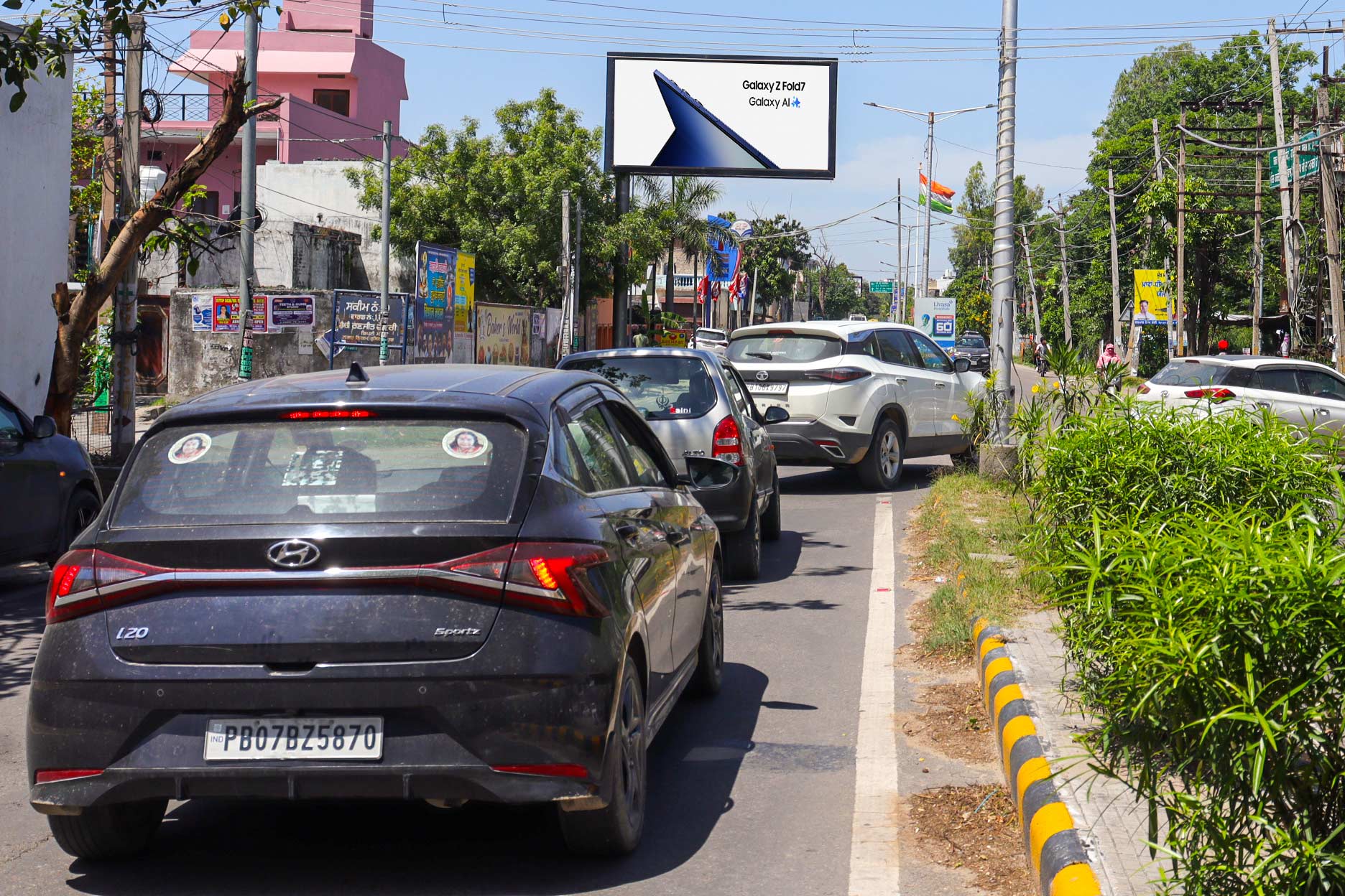 Chandigarh Road Opposite HDFC Bank C1