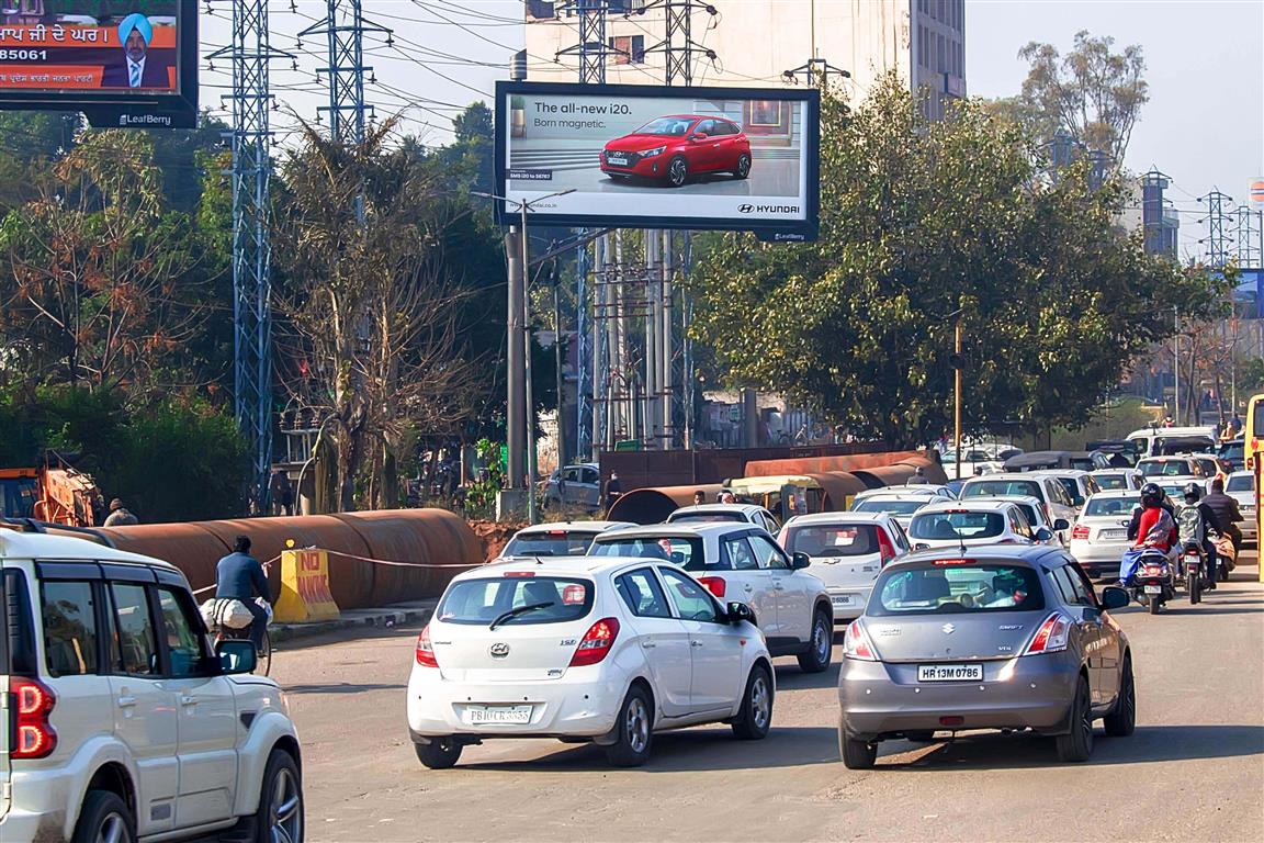 Ferozepur Road-Hawai Adda C2